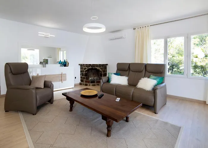 Nelli By Interhome Кальпе