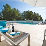 Nelli By Interhome